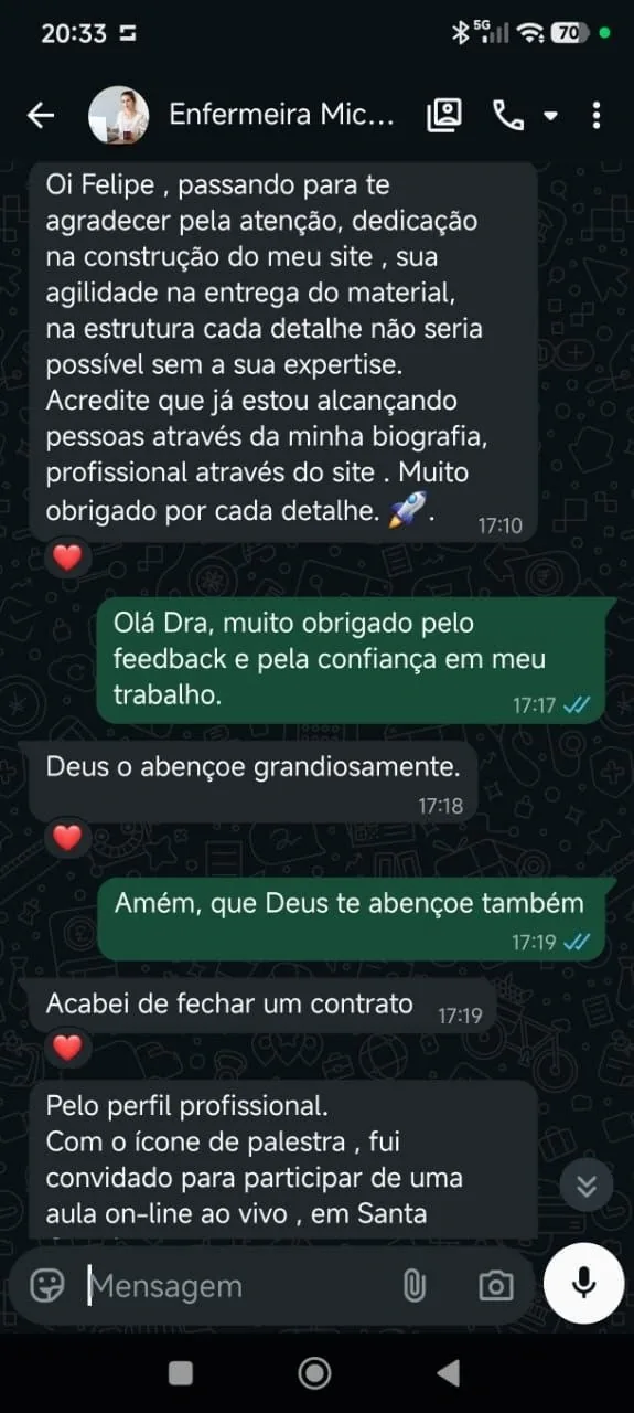Conversa no WhatsApp em que o cliente comemora o resultado do projeto entregue